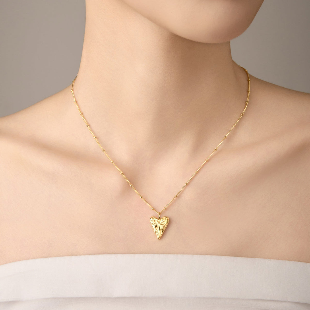Heart of Passion Pendant Necklace – 18K Gold Vermeil on 925 Silver – View 7 | ARTTOO STUDIO