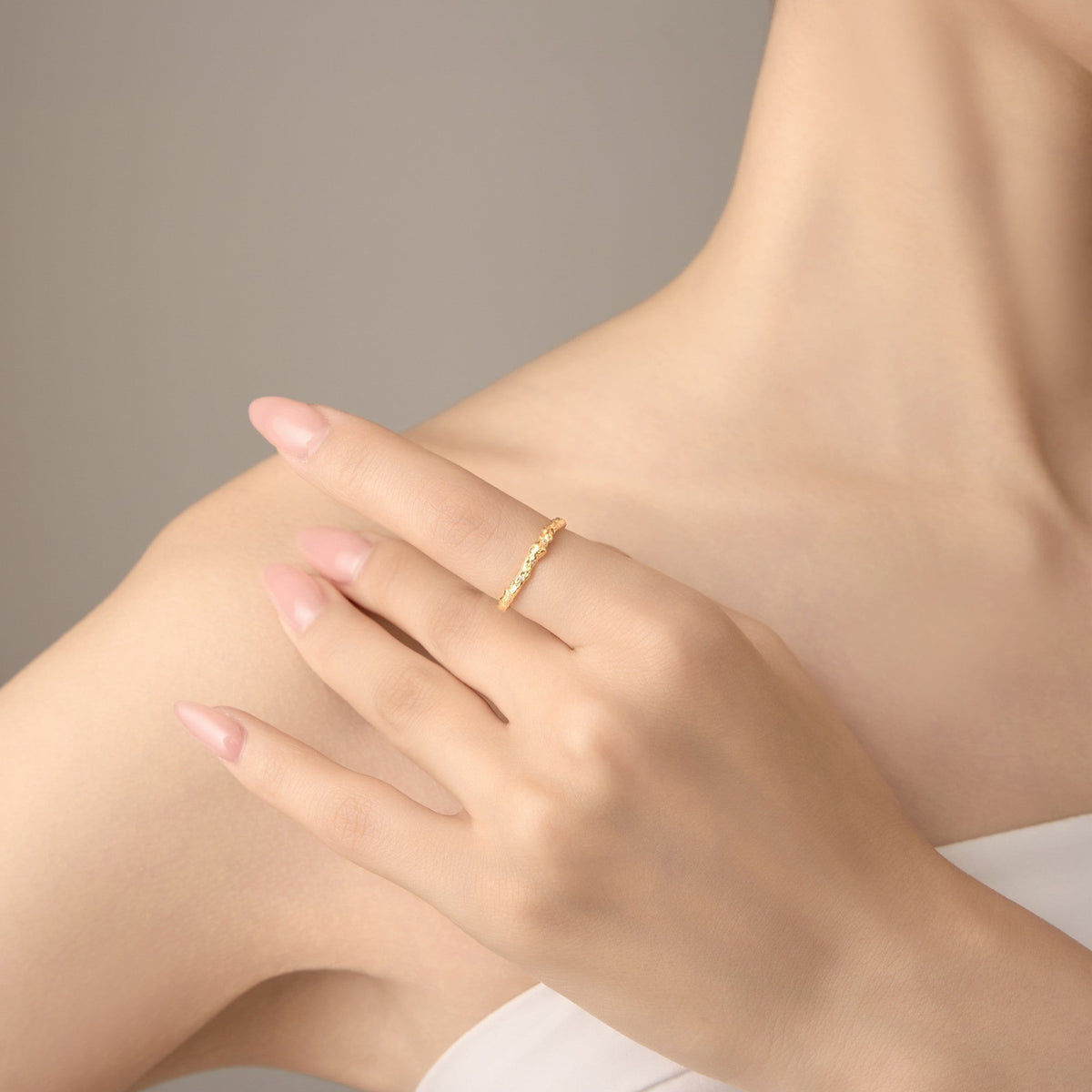 Starlit Glow Adjustable Ring – Irregular Hollow Texture, 18K Gold Vermeil on 925 Silver – View 9 | ARTTOO STUDIO