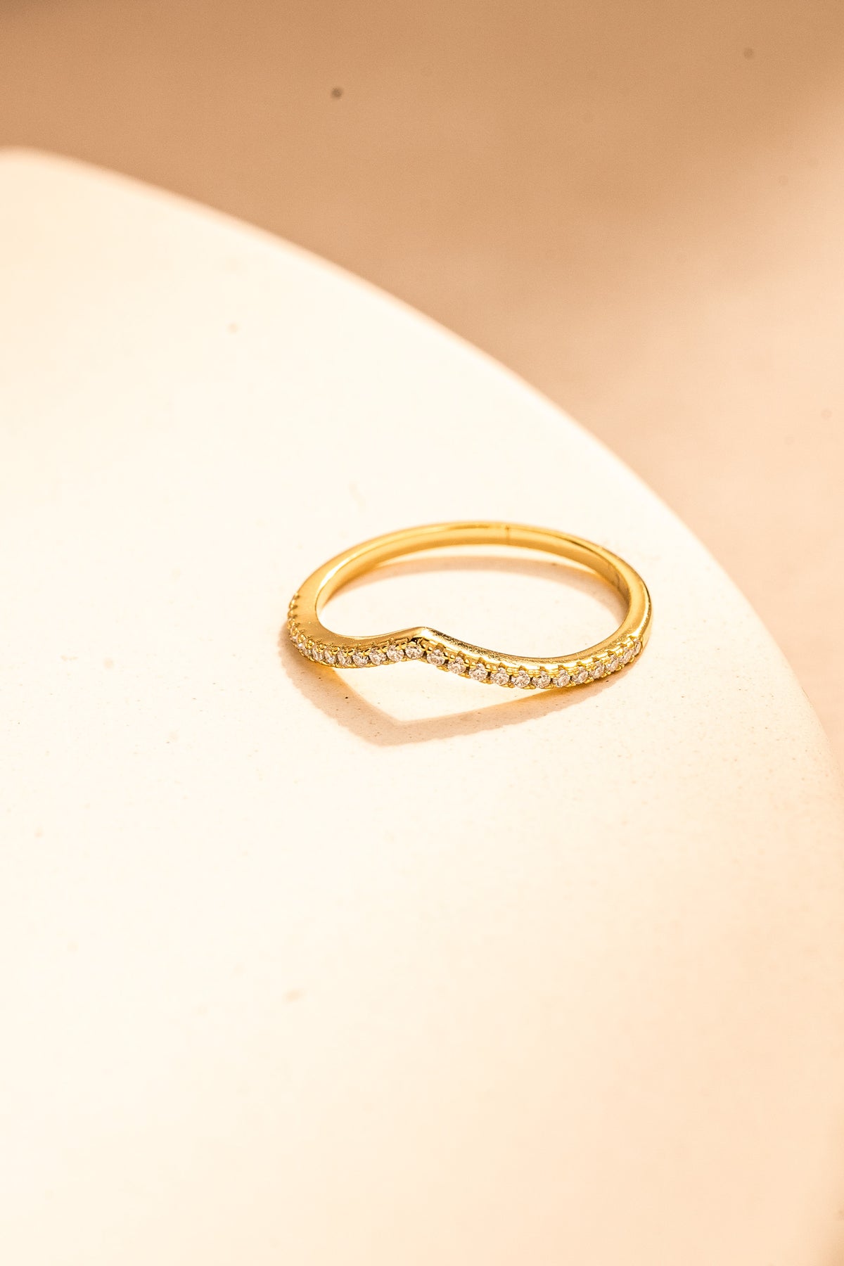 V-Shaped Zircon Ring – 18K Gold Vermeil on 925 Silver – View 4 | ARTTOO STUDIO