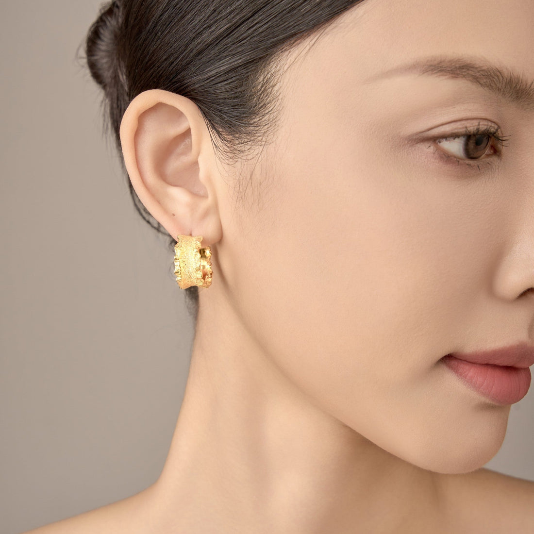 Tide Shadow Ripple Earrings – 925 Silver with 18K Gold Plating – Detail and Craftsmanship | ARTTOO STUDIO