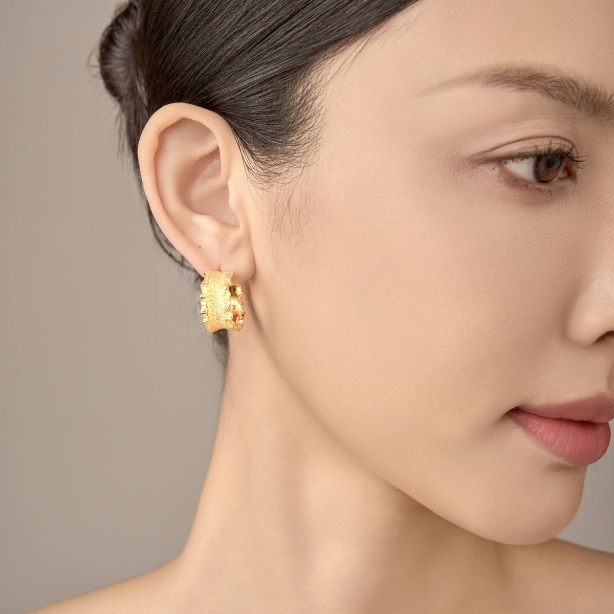 Tide Shadow Ripple Earrings – 925 Silver with 18K Gold Plating – Detail and Craftsmanship | ARTTOO STUDIO