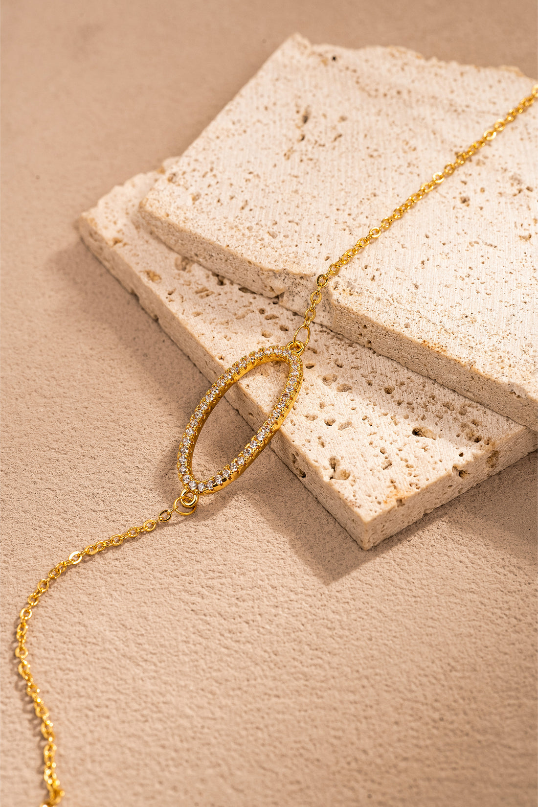 Oval Radiance Bracelet – Brass with 18K Gold Plating – View 4 | ARTTOO STUDIO