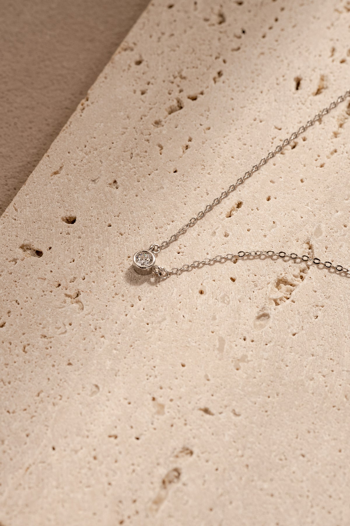 Minimalist Zircon Pendant Necklace – 925 Silver with 18K Gold/Platinum Plating – Lifestyle & On-Model Look | ARTTOO STUDIO