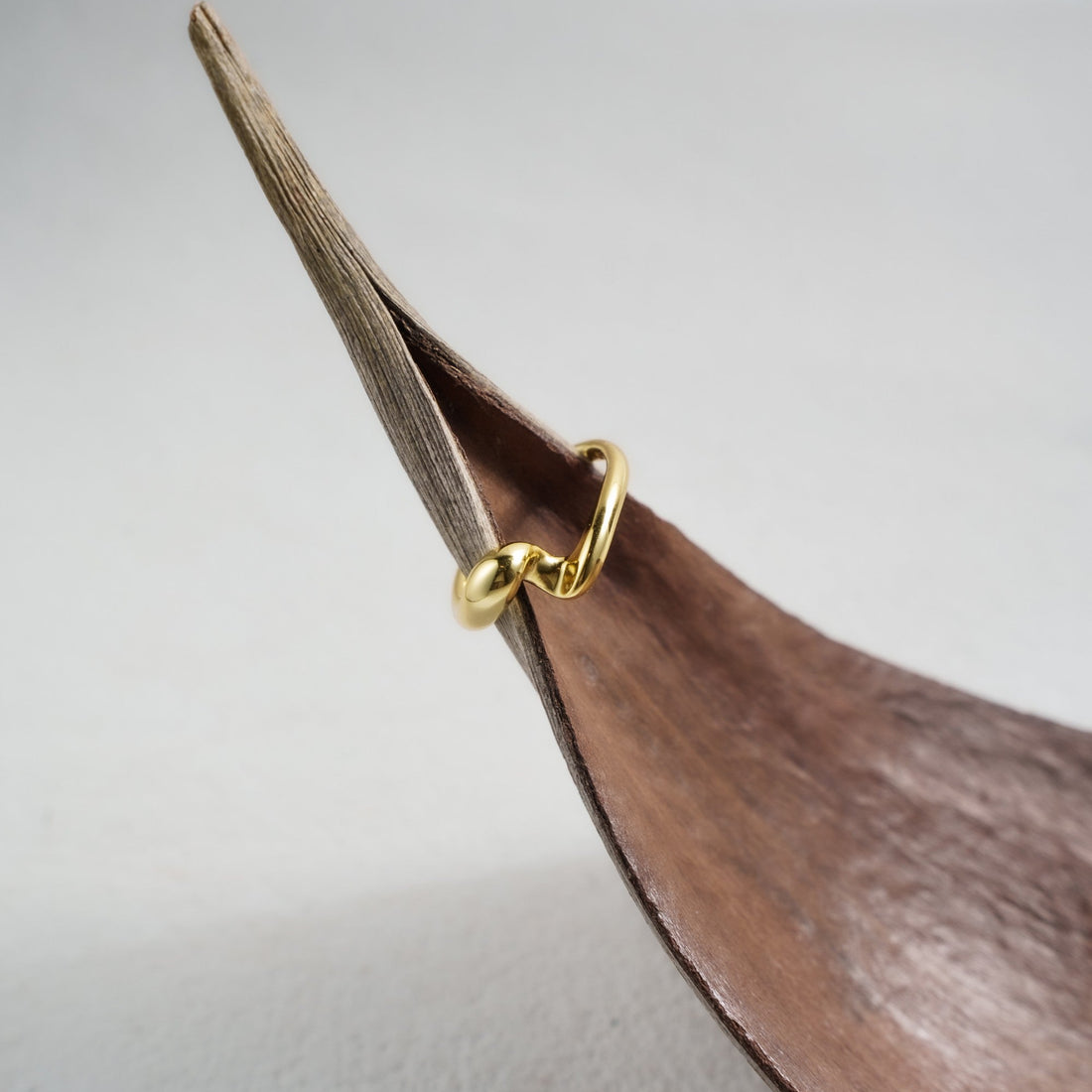 Echoes of Light Adjustable Ring – Platinum & Gold Vermeil on 925 Silver – View 5 | ARTTOO STUDIO