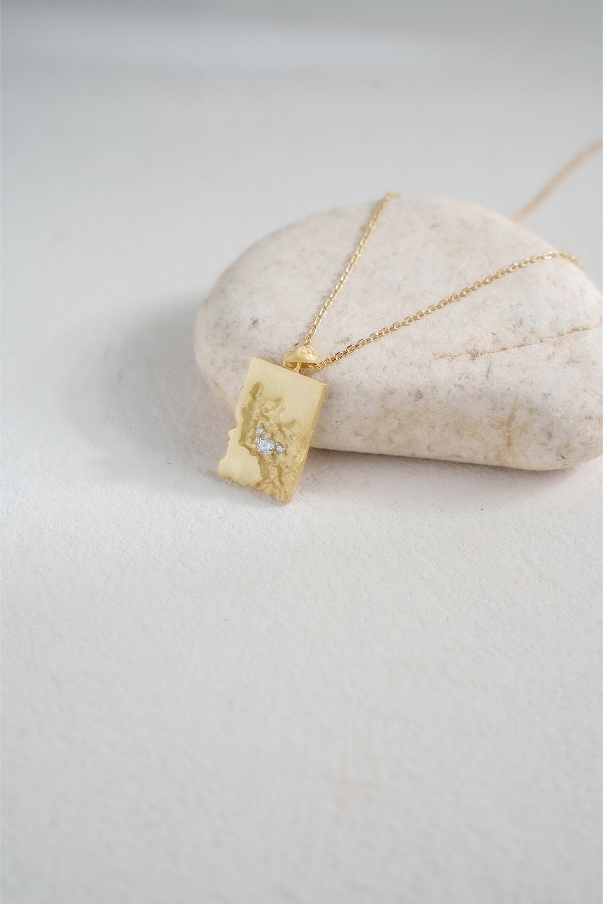 Stardust Relic Pendant Necklace – 925 Silver with 18K Gold Plating – View 5 | ARTTOO STUDIO
