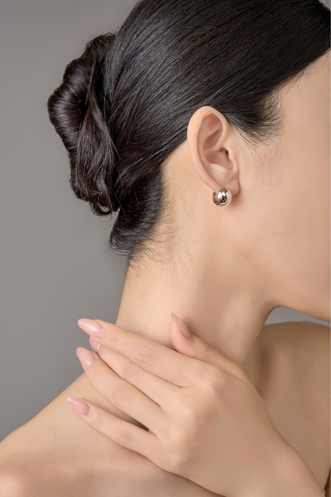 Halo Whisper Hoop Earrings – 925 Sterling Silver, Platinum Finish – View 9 | ARTTOO STUDIO