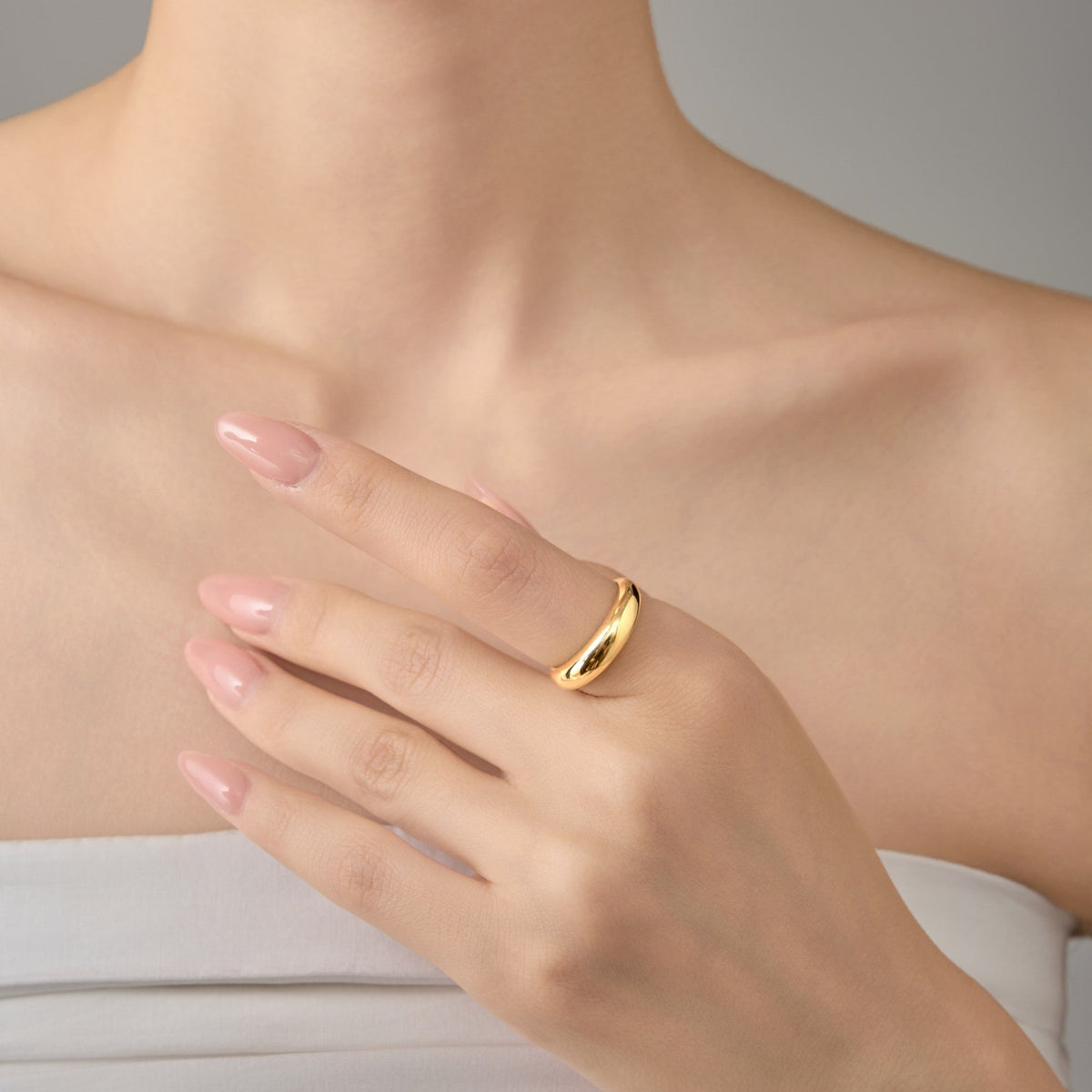 Moon Halo Band Ring – 18K Gold Vermeil on 925 Silver – Lifestyle & On-Model Look | ARTTOO STUDIO