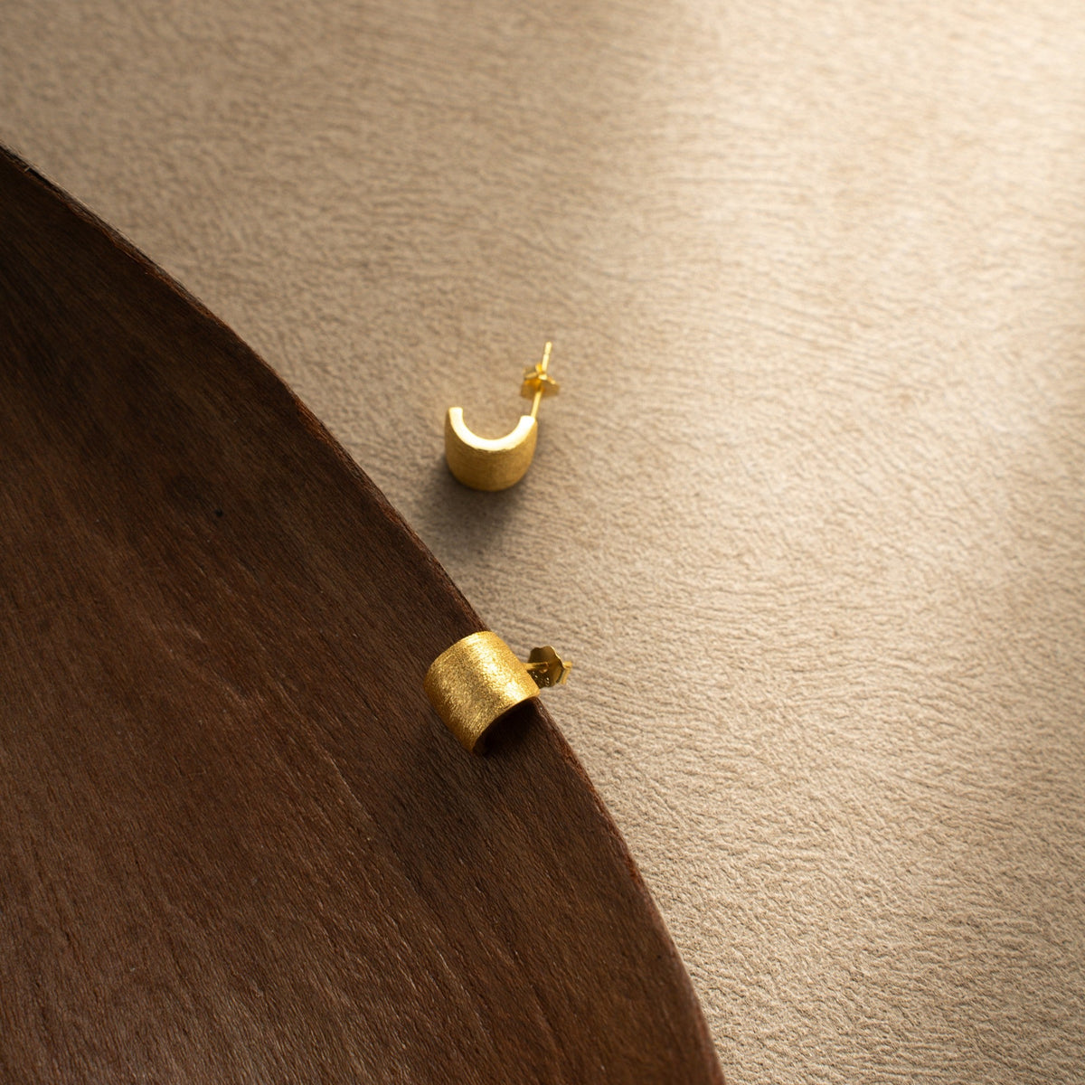 Time Curl Hoop Earrings – 925 Silver with 18K Gold Plating – View 8 | ARTTOO STUDIO