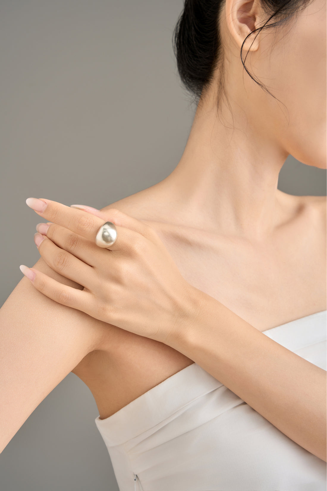 Matte Arc Ring – 925 Silver with Brushed Finish – View 6 | ARTTOO STUDIO