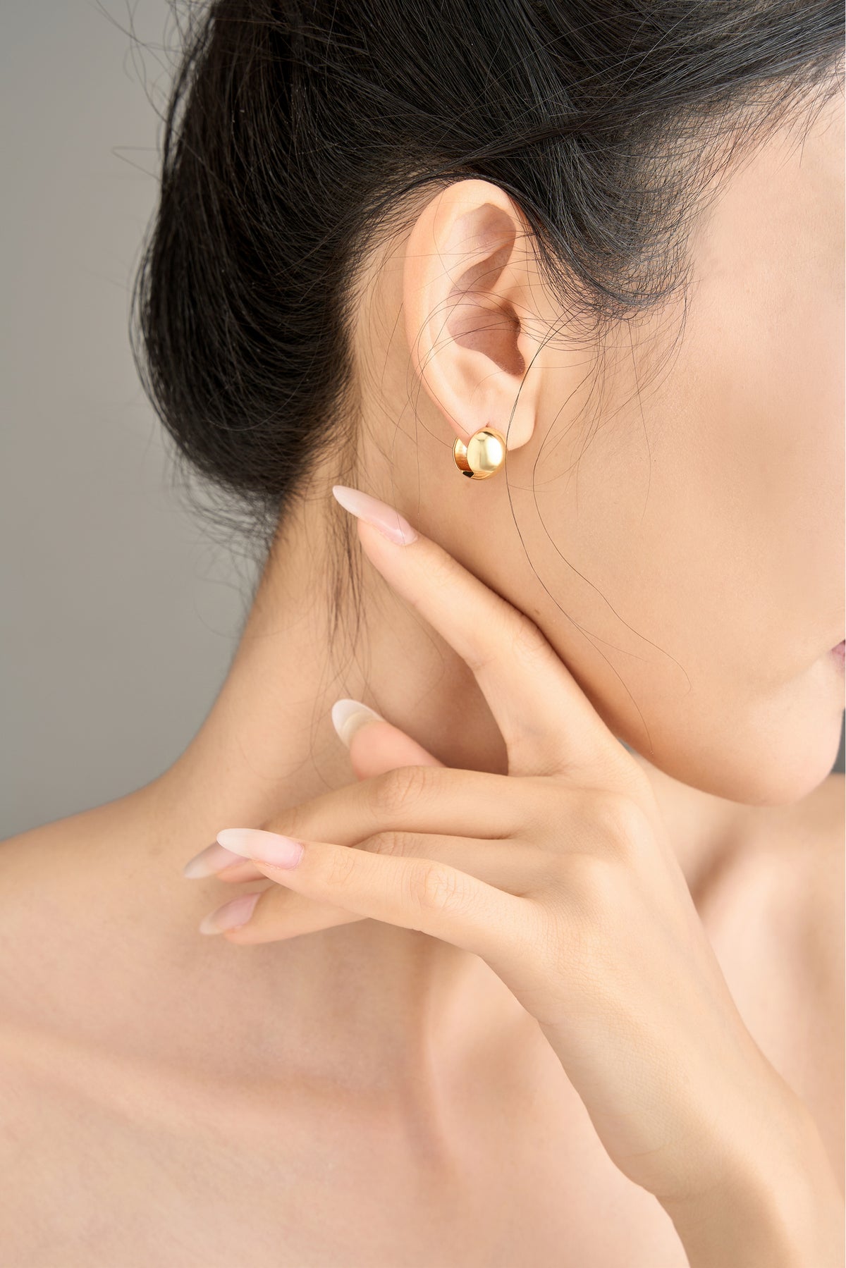 Halo Whisper Hoop Earrings – 925 Sterling Silver, Platinum Finish – View 7 | ARTTOO STUDIO