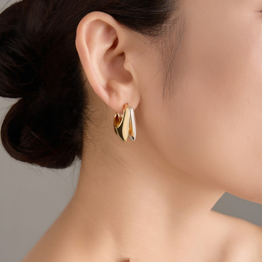 Boundary of Day & Night Dual-Tone Earrings – Brass with 18K Gold Plating – Detail and Craftsmanship | ARTTOO STUDIO