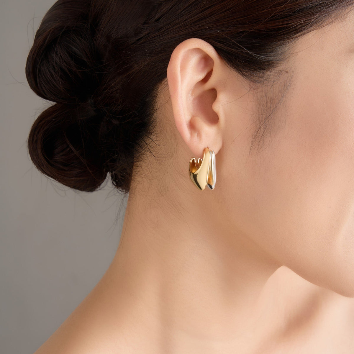 Boundary of Day & Night Dual-Tone Earrings – Brass with 18K Gold Plating – Lifestyle & On-Model Look | ARTTOO STUDIO