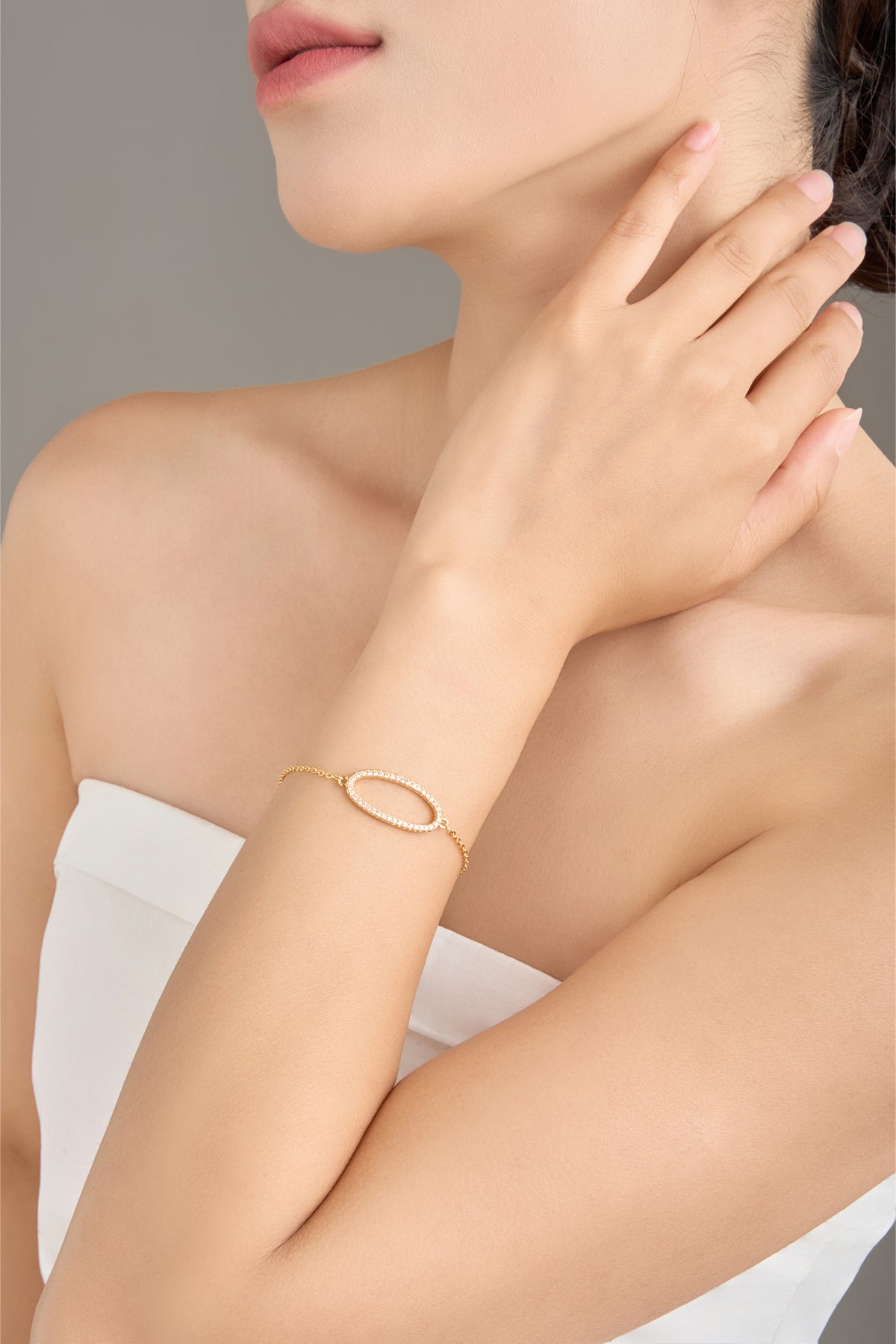 Oval Radiance Bracelet – Brass with 18K Gold Plating – View 7 | ARTTOO STUDIO