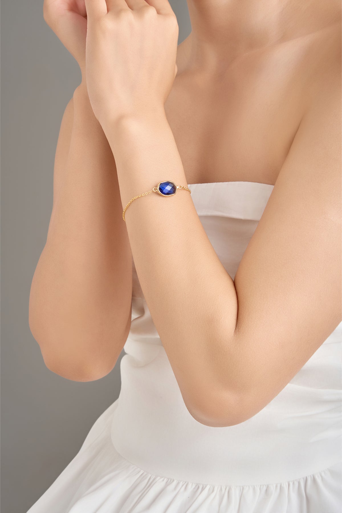 Sunlit Rhythm Bracelet – Brass with 18K Gold Plating – View 10 | ARTTOO STUDIO