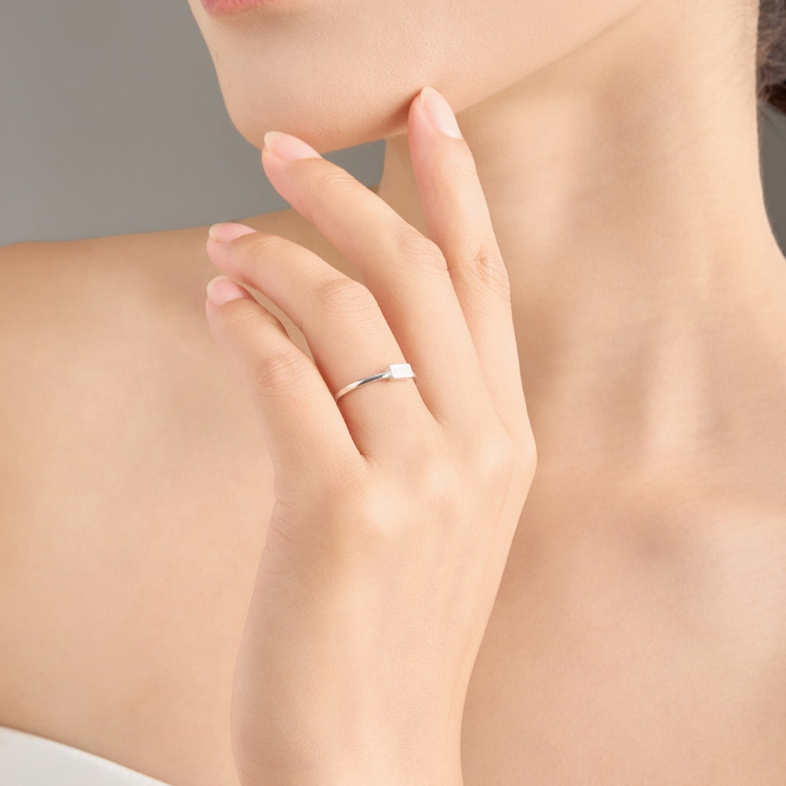 Glimmer Geometry Baguette Zircon Ring – 925 Silver with 18K Gold Plating – View 9 | ARTTOO STUDIO