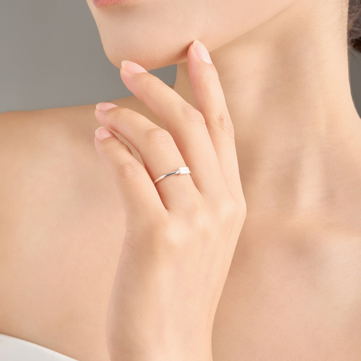 Glimmer Geometry Baguette Zircon Ring – 925 Silver with 18K Gold Plating – View 9 | ARTTOO STUDIO