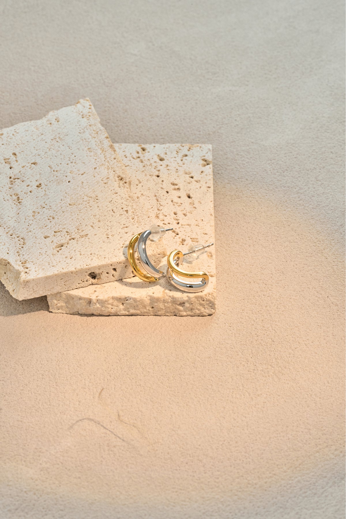 Architect Duo-Tone Earrings – 925 Silver with 18K Gold Plating – Lifestyle & On-Model Look | ARTTOO STUDIO