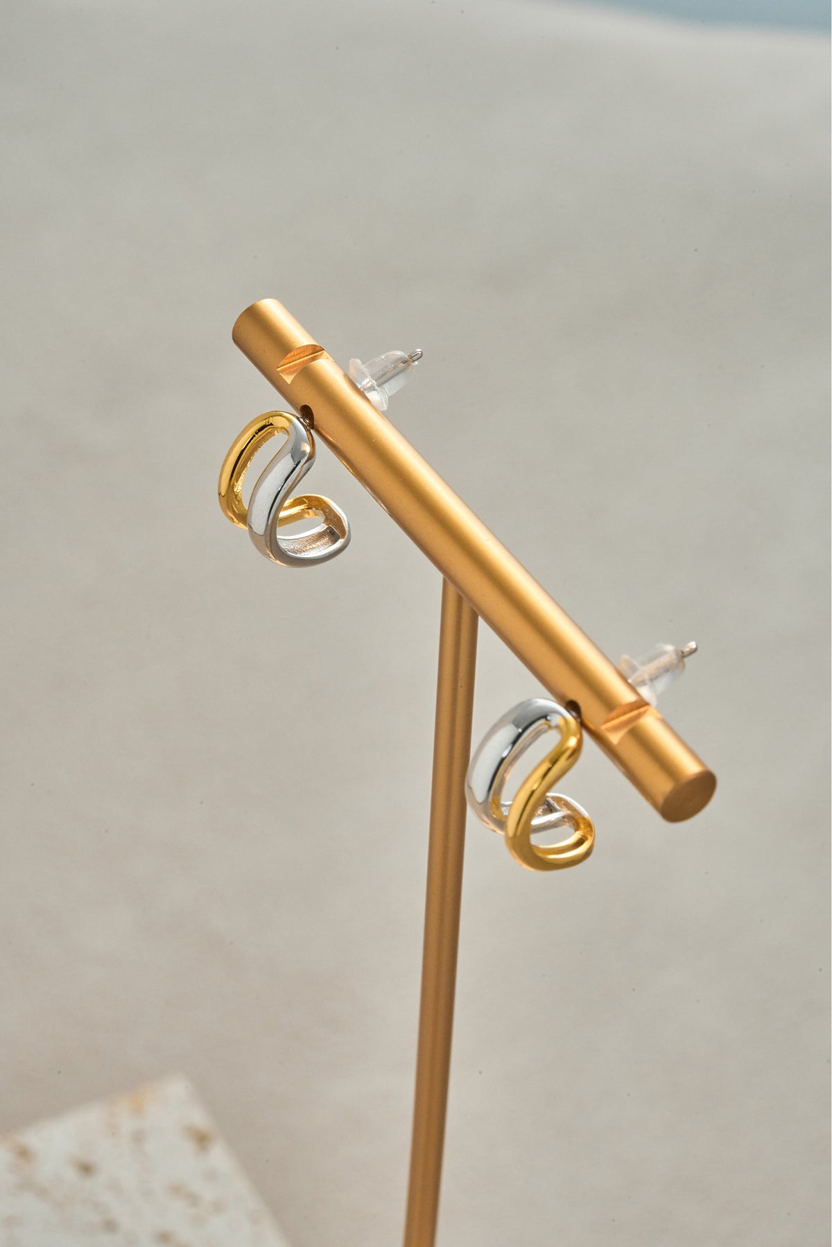 Architect Duo-Tone Earrings – 925 Silver with 18K Gold Plating – View 5 | ARTTOO STUDIO
