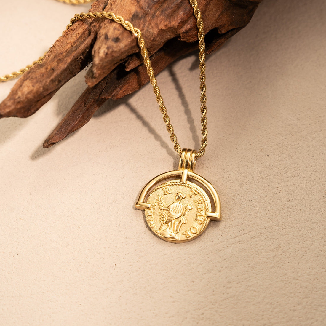 Aurelia Coin Pendant Necklace – Titanium steel plated with 18K Gold Vermeil – View 7 | ARTTOO STUDIO