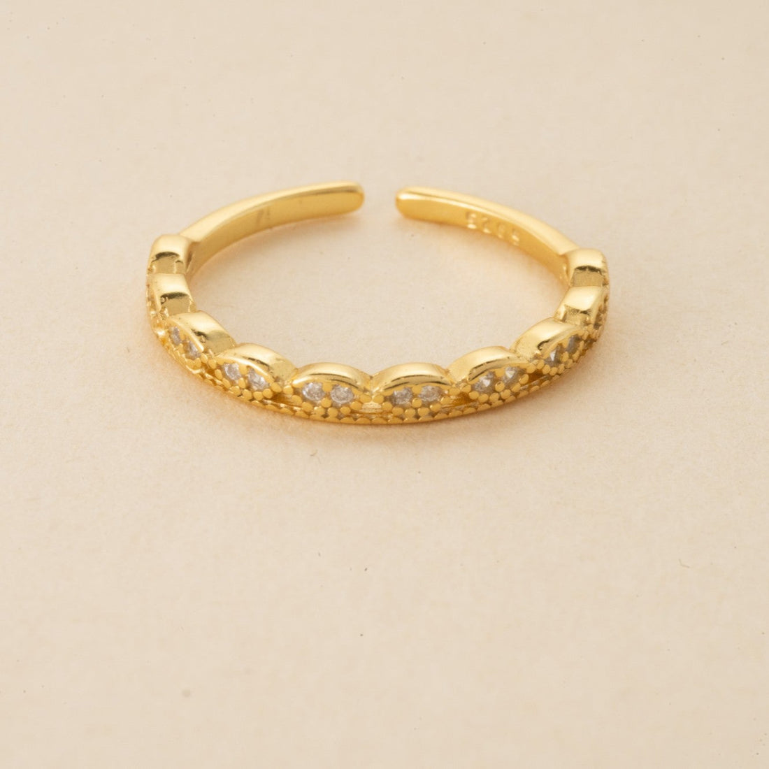 Dawn Whispers Ring – 925 Silver with 18K Gold Plating – Lifestyle & On-Model Look | ARTTOO STUDIO