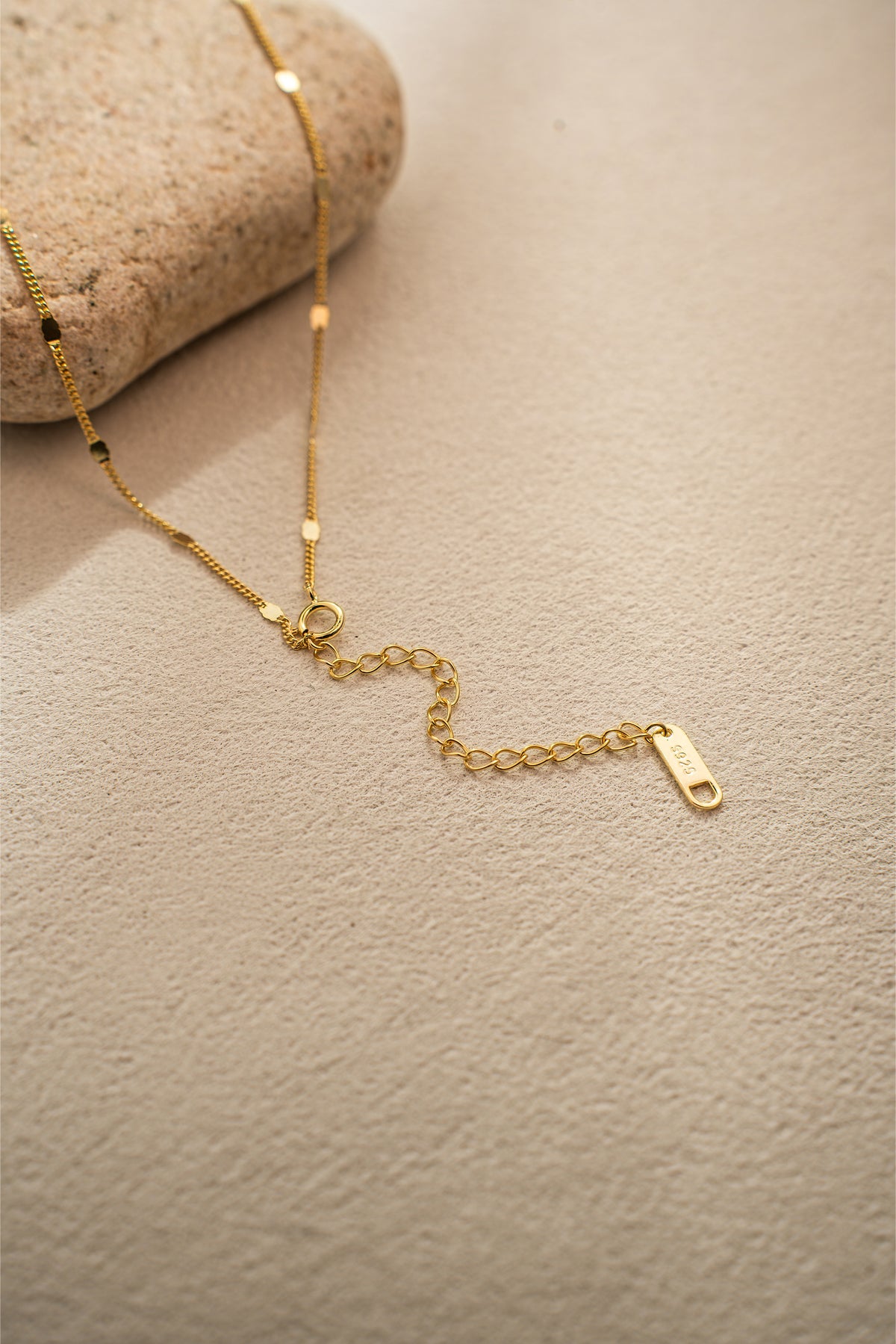 Shimmering Disc Chain Necklace – 925 Silver with 18K Gold Plating – View 4 | ARTTOO STUDIO