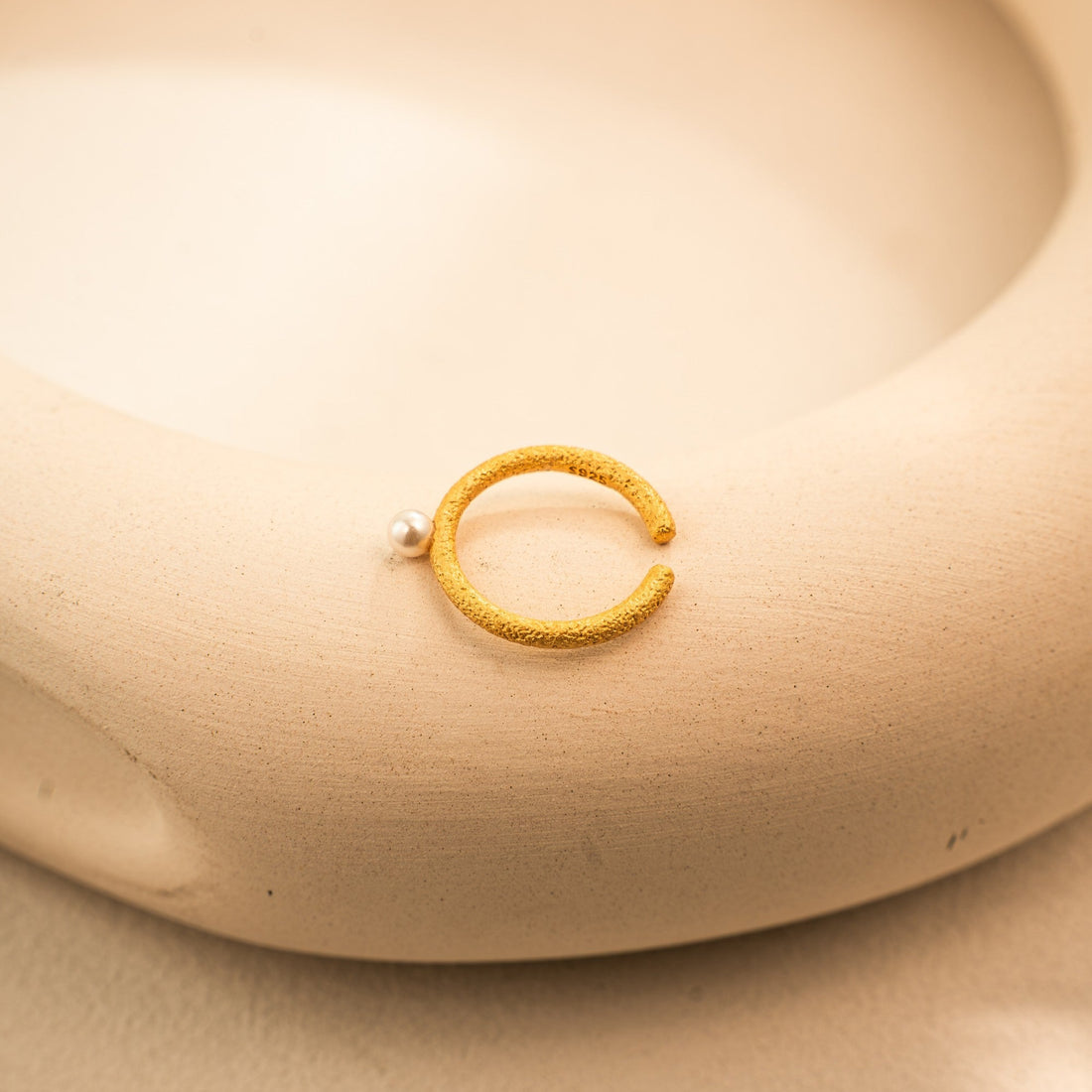 Sunset Moonlight Pearl Ring – 925 Silver with 18K Gold Plating – View 4 | ARTTOO STUDIO