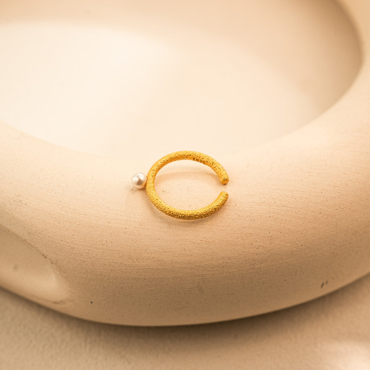 Sunset Moonlight Pearl Ring – 925 Silver with 18K Gold Plating – View 4 | ARTTOO STUDIO