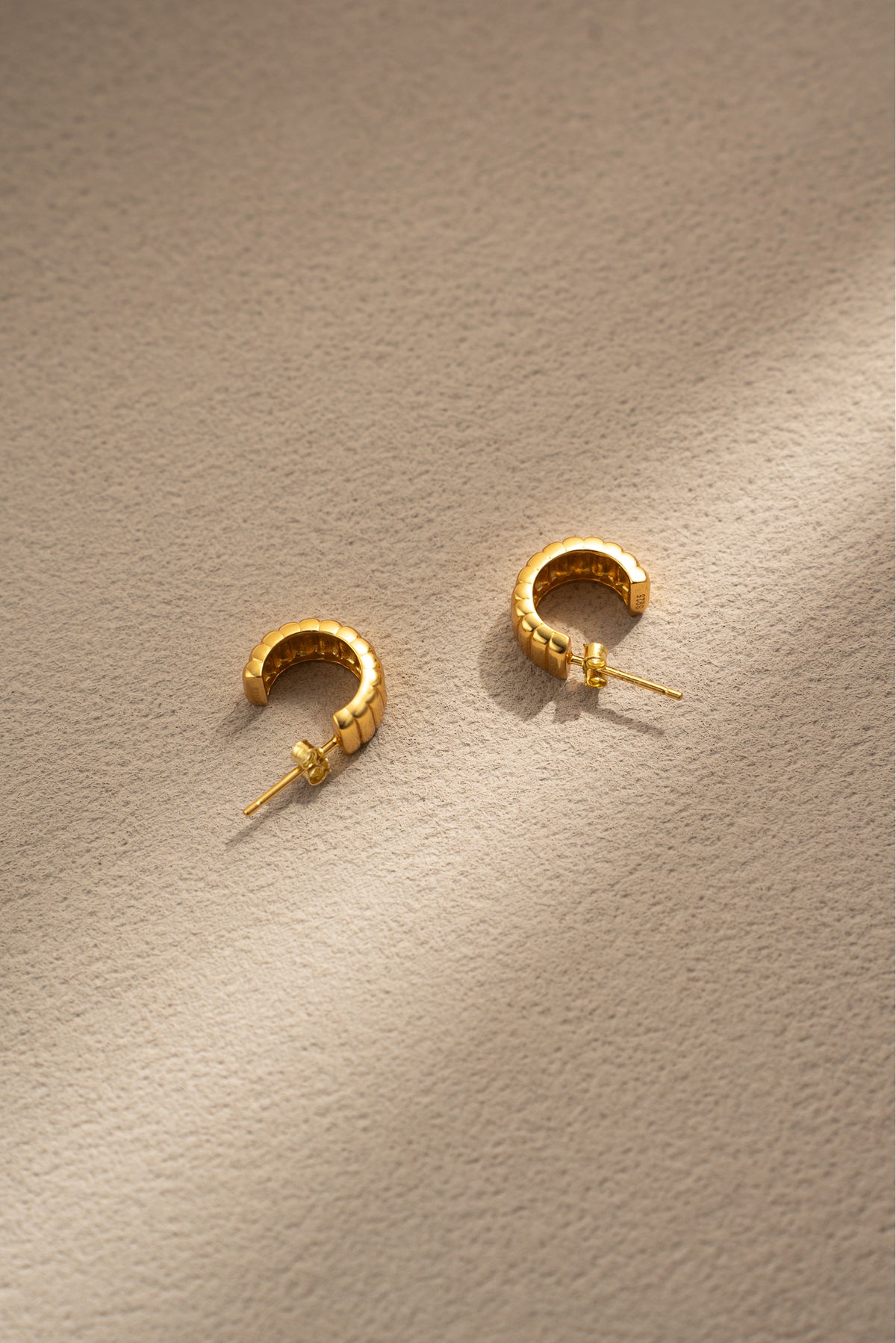 Irregular C-Shaped Hoop Earrings – 18K Gold Vermeil on 925 Silver – View 5 | ARTTOO STUDIO