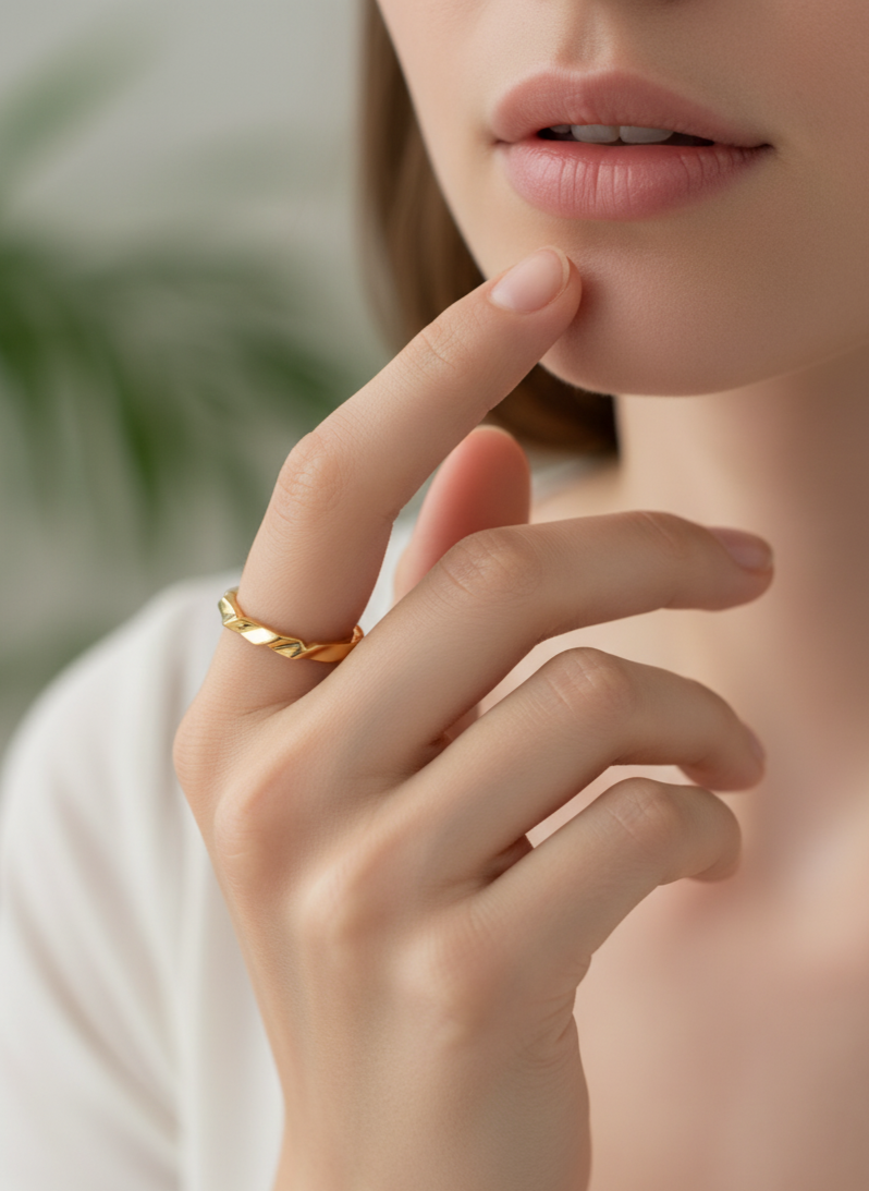 Twist of Light Adjustable Ring – 925 Silver with 18K Gold/White Gold Plating – View 4 | ARTTOO STUDIO