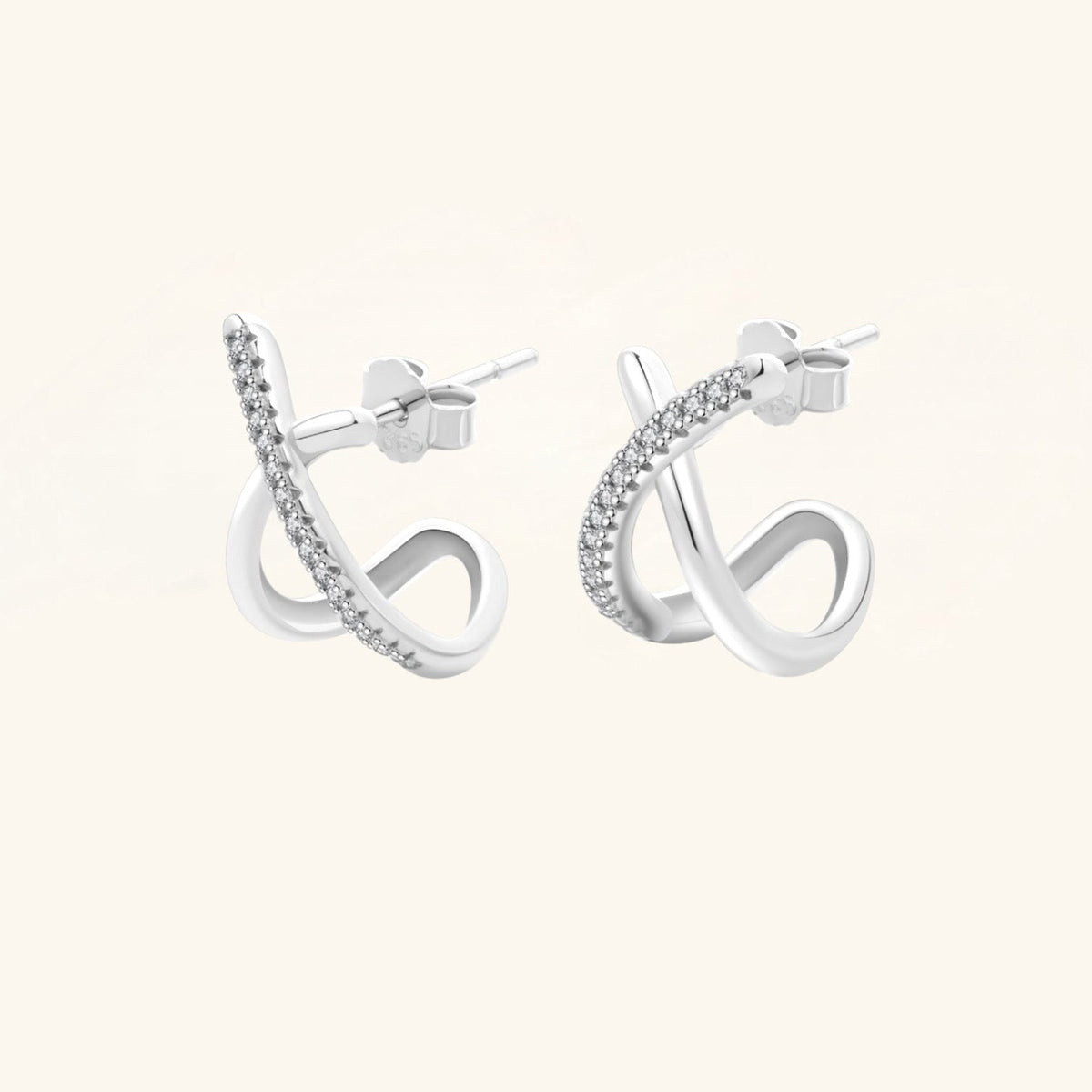 Intertwined Gleam – Sparkling Crossover 925 Silver Earrings in White Gold – Minimalist Jewelry | ARTTOO STUDIO