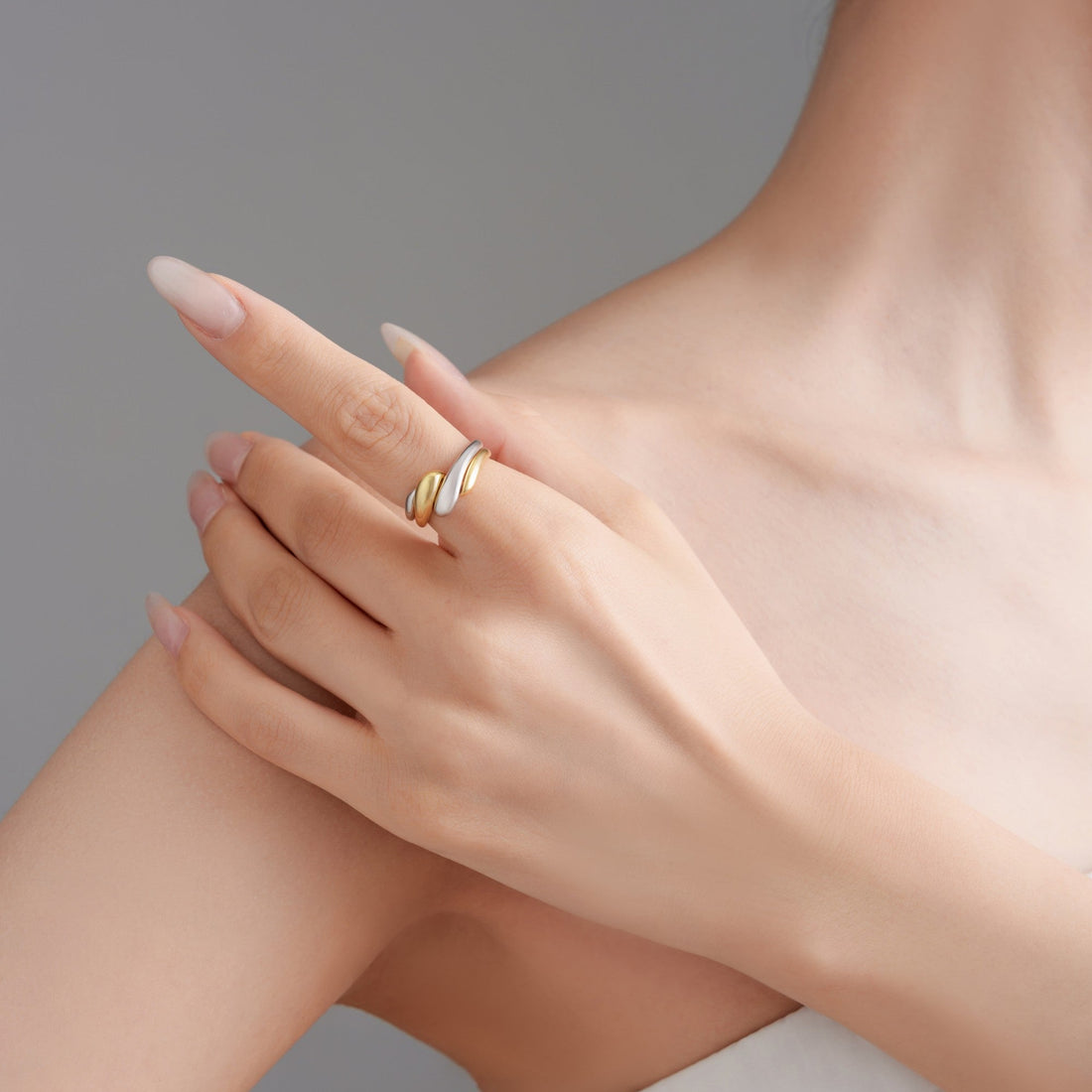 Echoes of Light Adjustable Ring – Platinum & Gold Vermeil on 925 Silver – View 4 | ARTTOO STUDIO