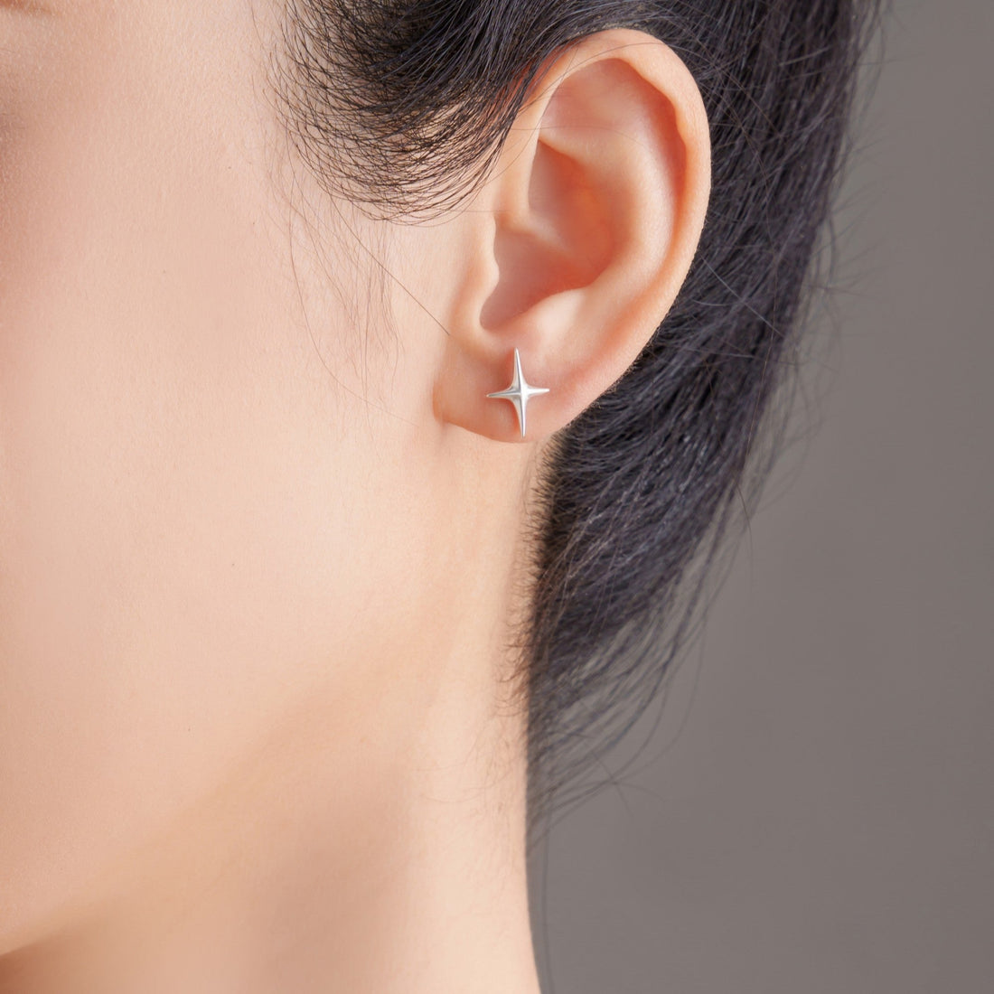 Falling Star Stud Earrings – 999 Silver with 18K Gold Plating – View 7 | ARTTOO STUDIO
