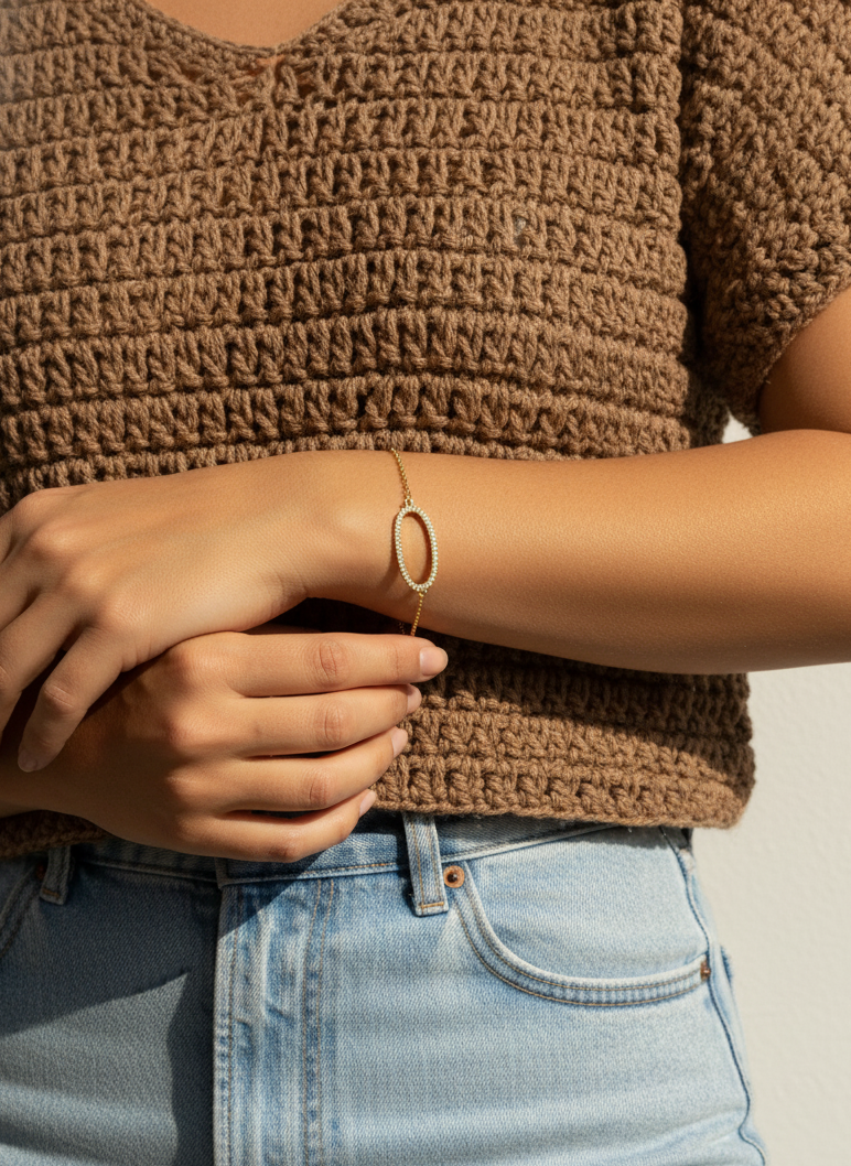 Oval Radiance Bracelet – Brass with 18K Gold Plating – View 5 | ARTTOO STUDIO